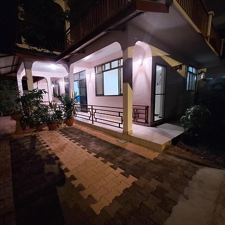 Belle Maison F3 パペーテ エクステリア 写真
